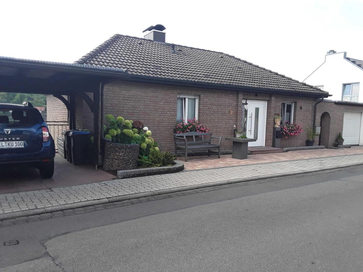 Haus Sonnenblick Apartment Momlingen ภายนอก รูปภาพ