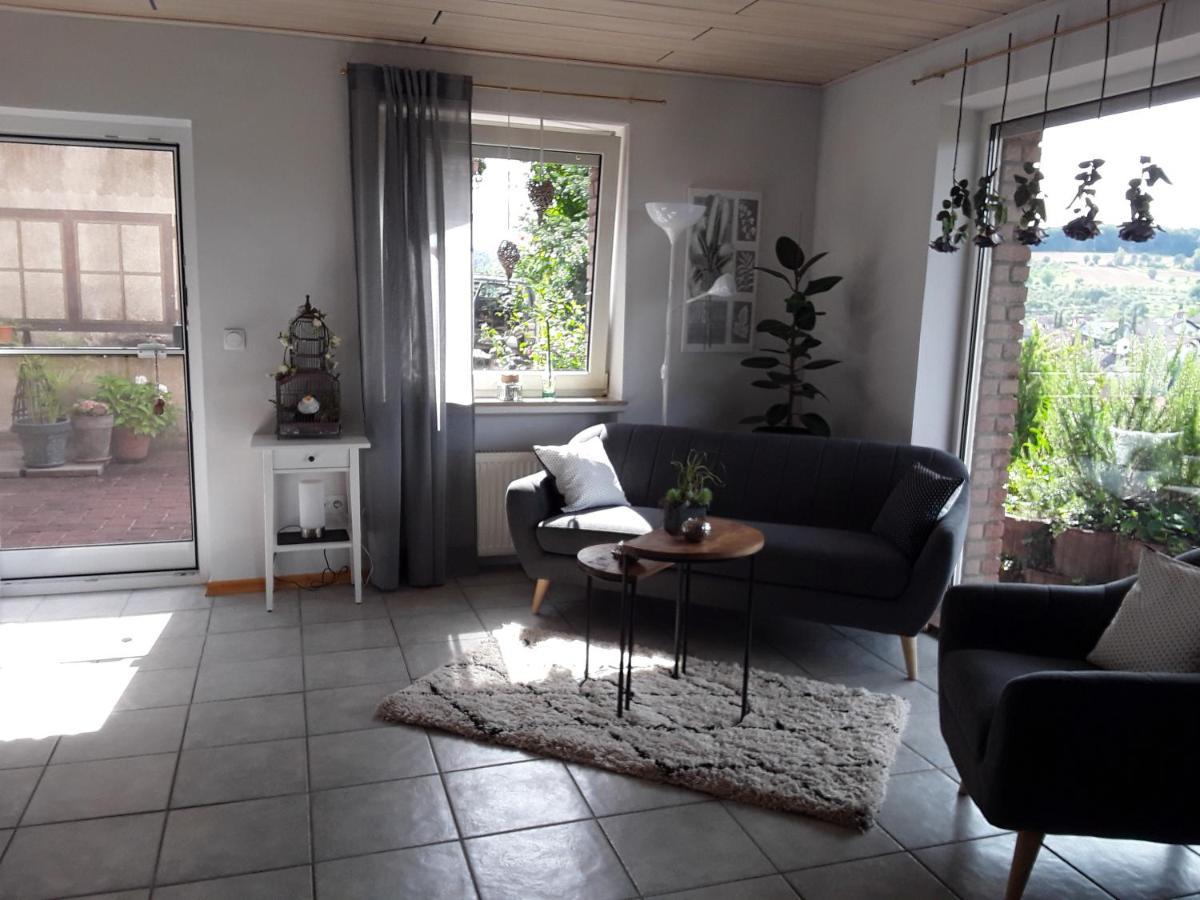 Haus Sonnenblick Apartment Momlingen ภายนอก รูปภาพ