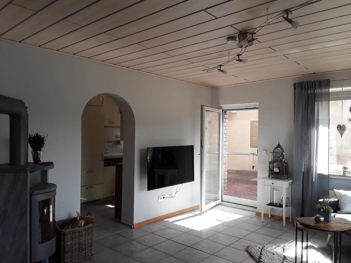 Haus Sonnenblick Apartment Momlingen ภายนอก รูปภาพ