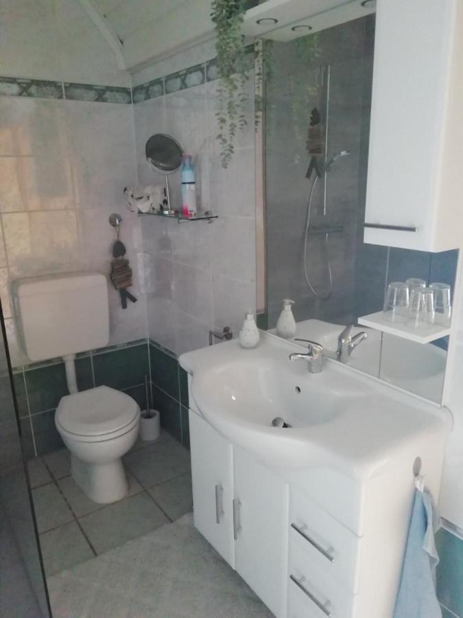 Haus Sonnenblick Apartment Momlingen ภายนอก รูปภาพ